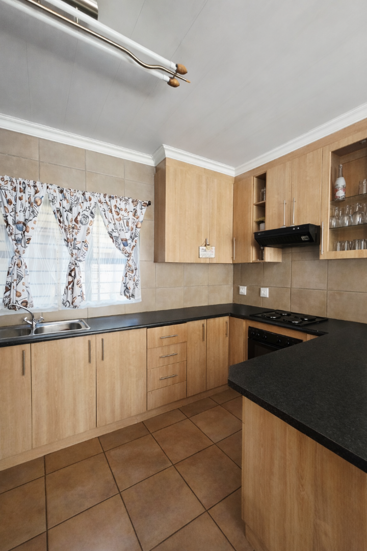 3 Bedroom Property for Sale in Flamwood North West